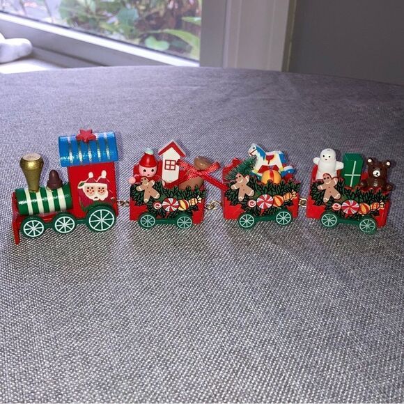 Mini Wood Toy Train - Picture 7 of 10